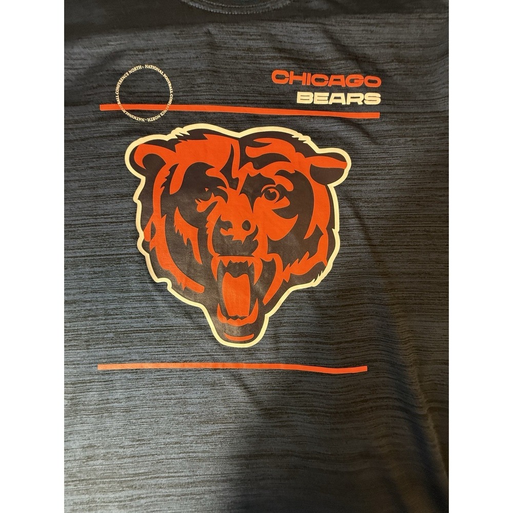 Chicago Bears T-Shirt Size Large BLUE NFL Majestic Brand